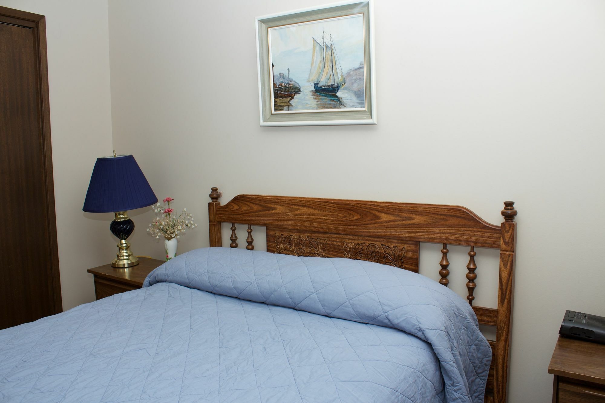 Cozy Nest Bed & Breakfast Калґарі Екстер'єр фото